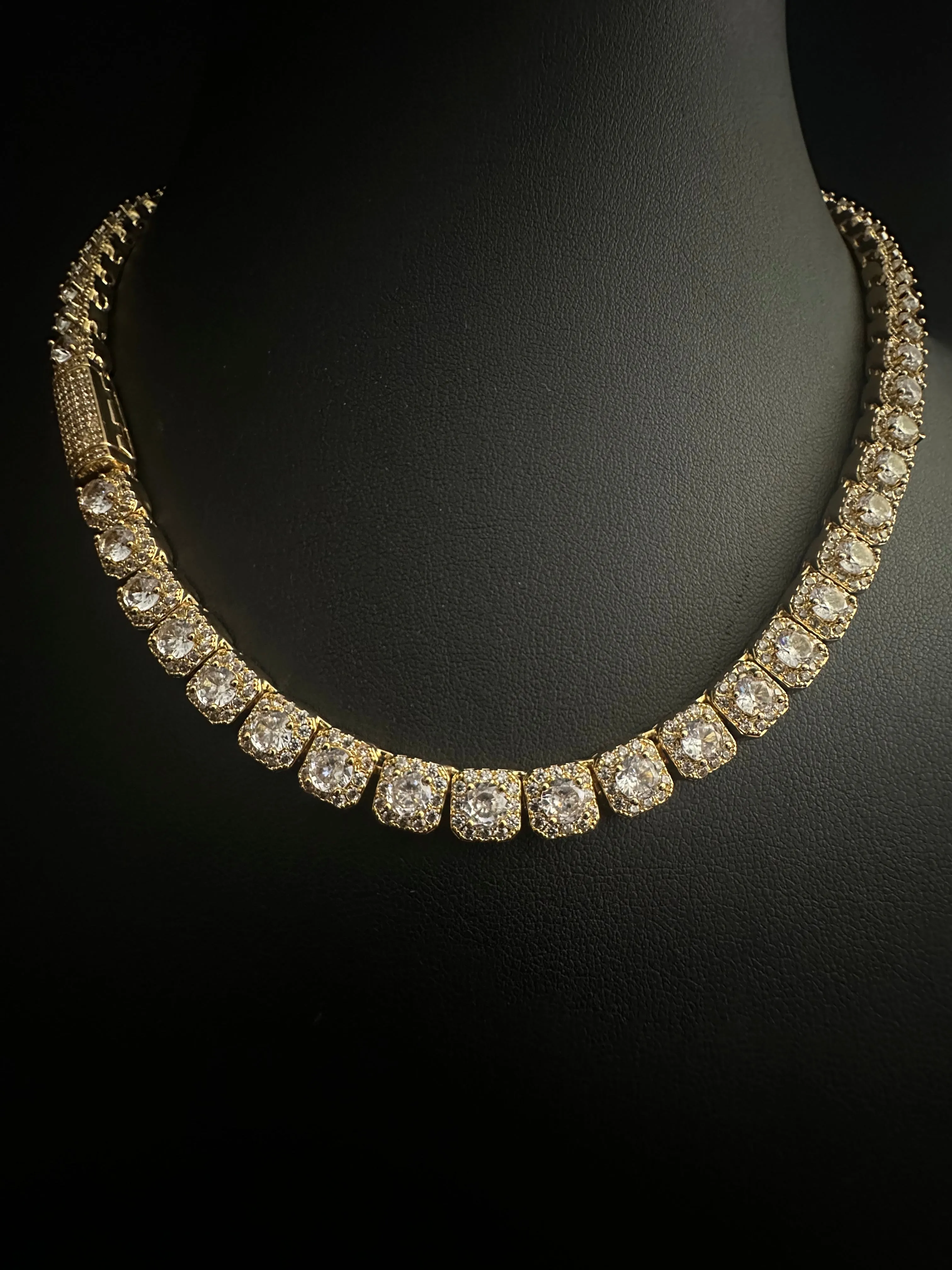 Cluster Tennis Chain - Gold